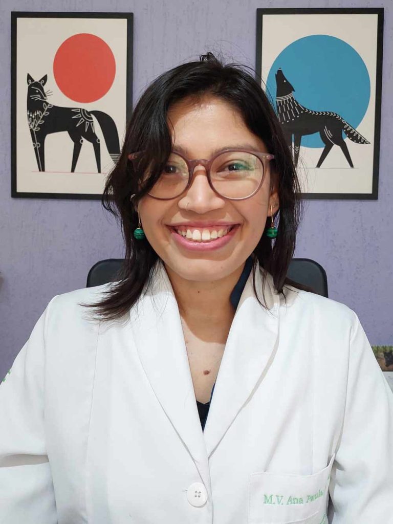 Dra. Ana Paula Vieira - Clínica Pet Vision